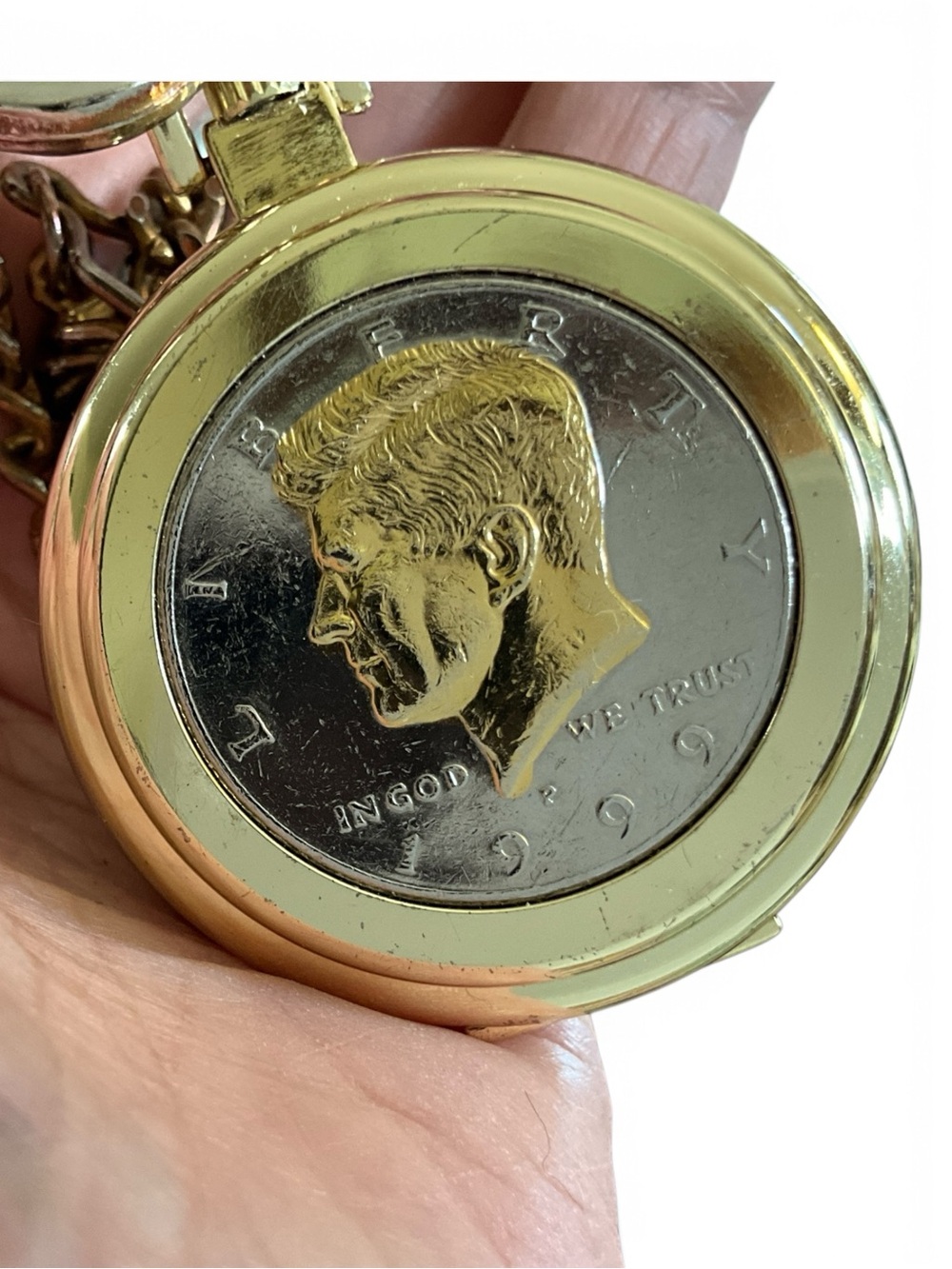Geneve 1999-P Kennedy Half Dollar Coin Pocket Watch Quartz Chain